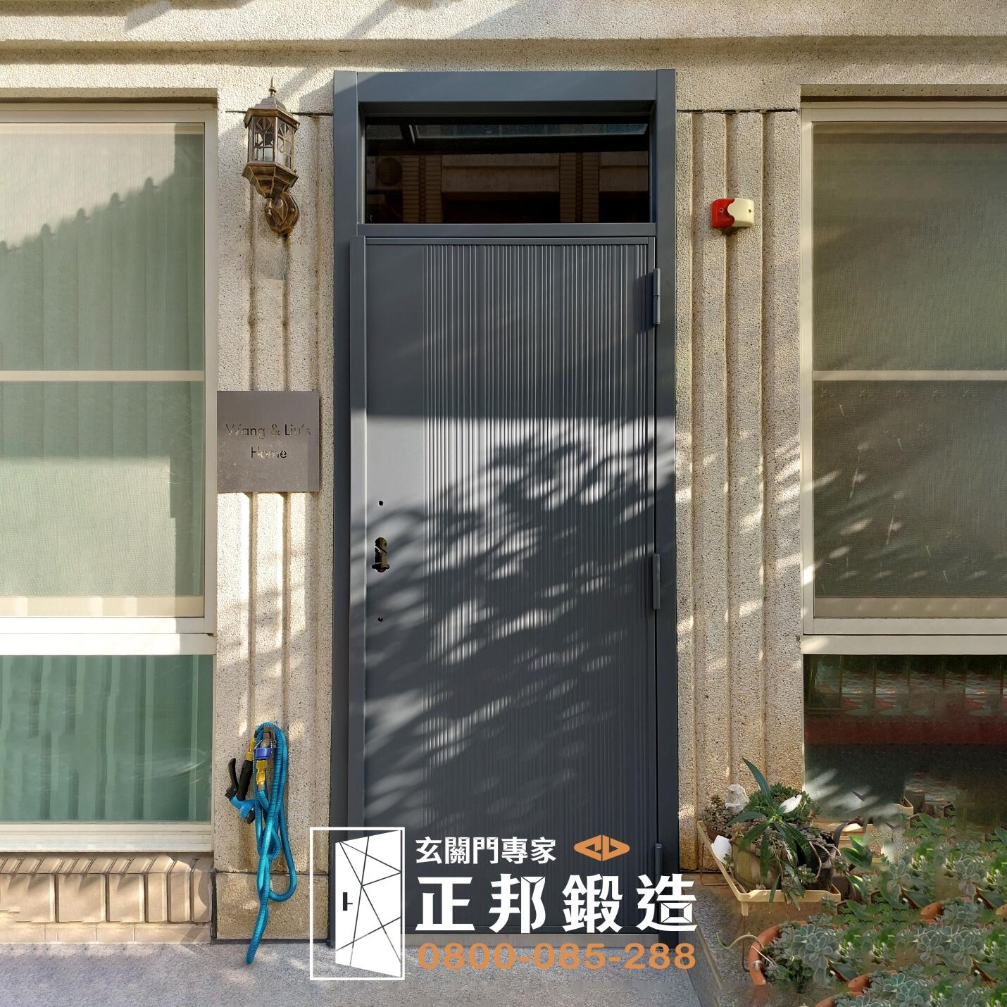 C9B-2058(烤漆顏色FR-2910) 新北包框單開兩組  (2)