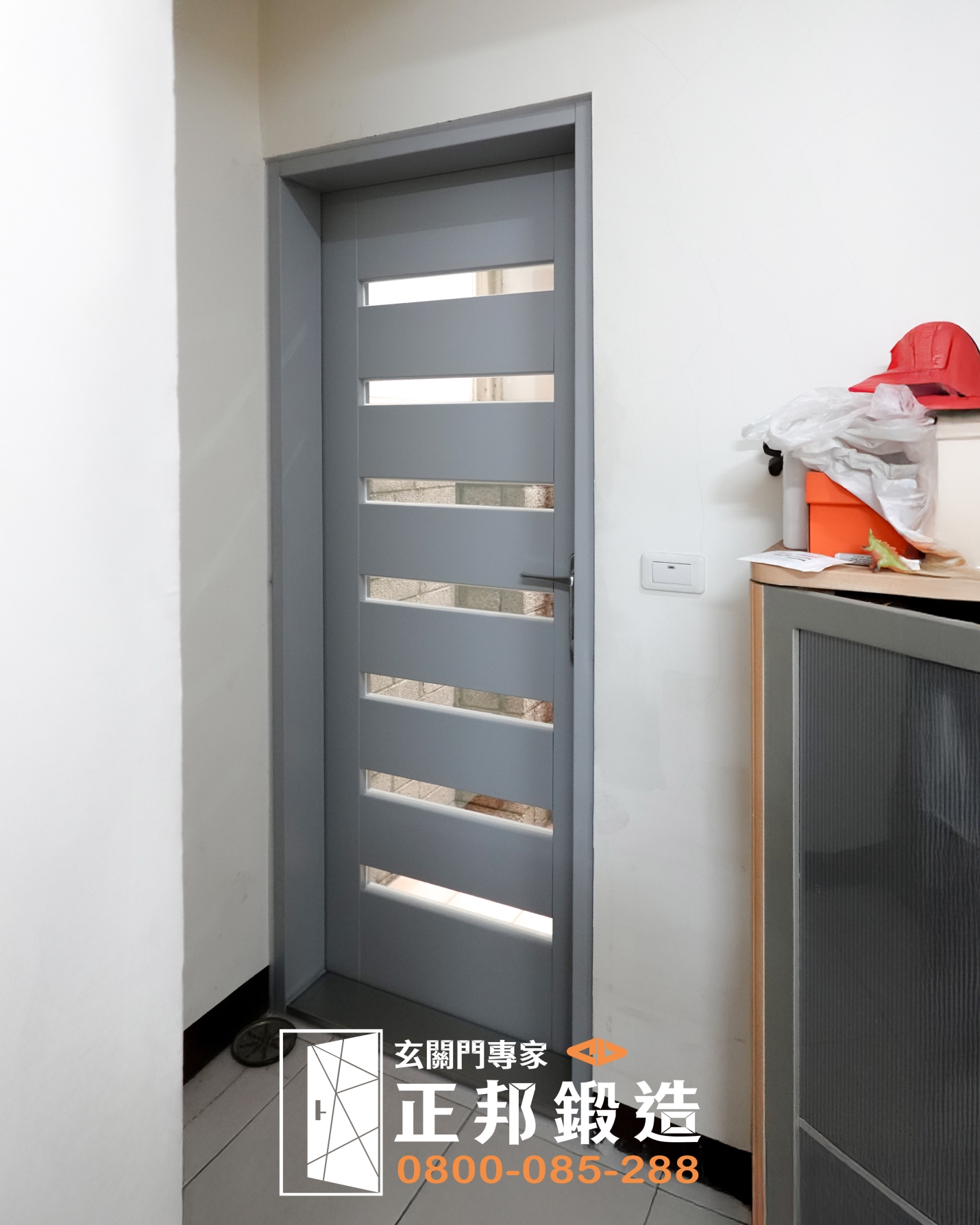 C9B-2051 中壢包框換門 (4)