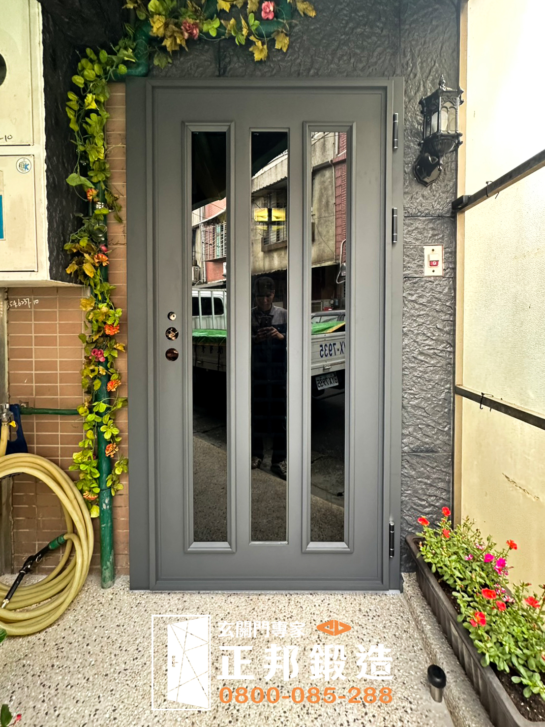C9B-1060 (FR-2910) 中壢透天玻璃外門安裝 (3)