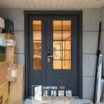 C9B-1078 (烤漆顏色FR-2910)新北新作子母門安裝 (1)