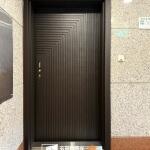 C9A-1021 (烤漆顏色FR-9637)台北包框換門安裝 (1)