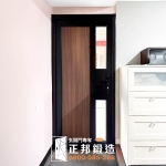 C9B-3019(烤漆顏色FR-9622.2508DG銅棕尤加利) 新北換門 木紋色大門 木紋玄關門 (1)