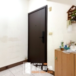 C9B-2058(烤漆顏色FR-8677) 高雄換門 包框換門 乾式施工 (2)