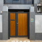 C9C-4051含信箱 (FR-2898G、南方松橡木色) 楊梅庭院門帶信箱 可投放信箱 (2)