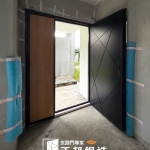 C9B-2066 寫真木紋(烤漆顏色FR-9622 2005) 彰化和美 玄關門安裝 (3)