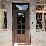 C9B-1078含開天(烤漆顏色FR-8677) 玄關門安裝 (2)