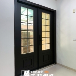 C9B-1078雙開(FR-9637) 光強 新店玻璃門安裝 (2)