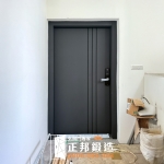 C9B-2040 (烤漆顏色FR-2898) 玄關門安裝案例 (2)