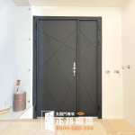 C9B-2066 (烤漆顏色FR-2898) 彰化雙面雙材質門安裝 (1)