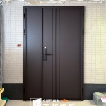 C9B-2040 子母門安裝 (烤漆顏色FR-9637) 高雄包框換門 加裝電子鎖 (1)