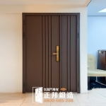 台中換門案例 烤漆顏色(FR-8677G)