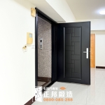 C9B-2021(FR-9622) 土城玄關門安裝 (3)