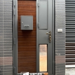 C9B-3001木紋烤漆R108(FR-2898) 新竹玄關門安裝 (4)