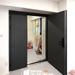 C9B-2001 (FR-2898)台北松山住家大門安裝 (2)