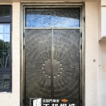 C9A-1039 開天設計 (烤底漆噴黑平光刷3803)湖口大門安裝 (2)