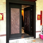 中壢鑄鋁大門安裝案例照片 烤漆色81255刷紅古銅色