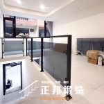 C9E-2005(FR-2898G)(10MM灰強玻四路光邊導10元角)蘆洲安裝案例 (1)