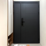 C9B-2001子母烤漆顏色(FR-2910) 新竹大門安裝案例 (3)