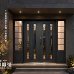AI 模擬示意圖：正邦鍛造C9B-1084 (烤漆顏色FR-2910) 桃園門面包框 0970960683  美式半山腰現代別墅，深灰色水泥板外牆設計