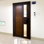 C9B-3001(FR-8677胡桃木色) 竹北玄關門推薦 (2)